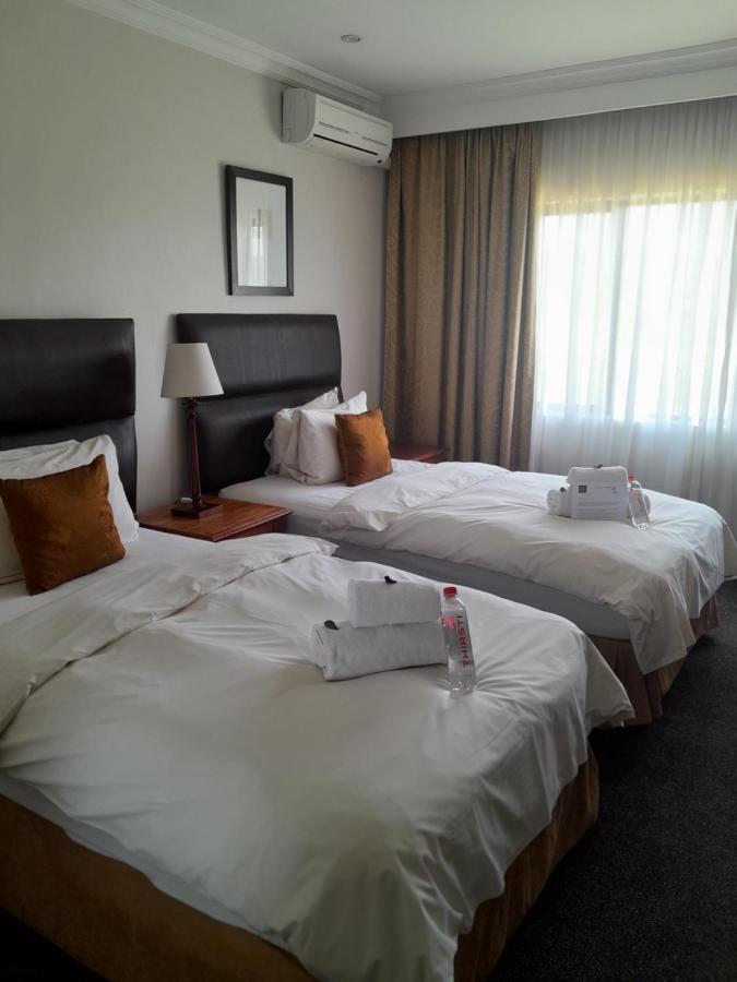 Protea Hotel By Marriott Harrismith Montrose Экстерьер фото