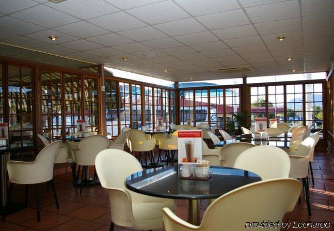 Protea Hotel By Marriott Harrismith Montrose Экстерьер фото